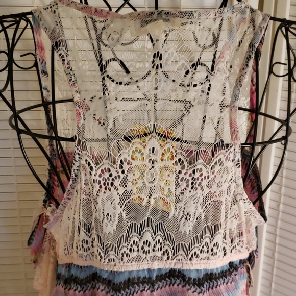 Lulumari Razor Back Tank (size small) - Picture 5 of 8